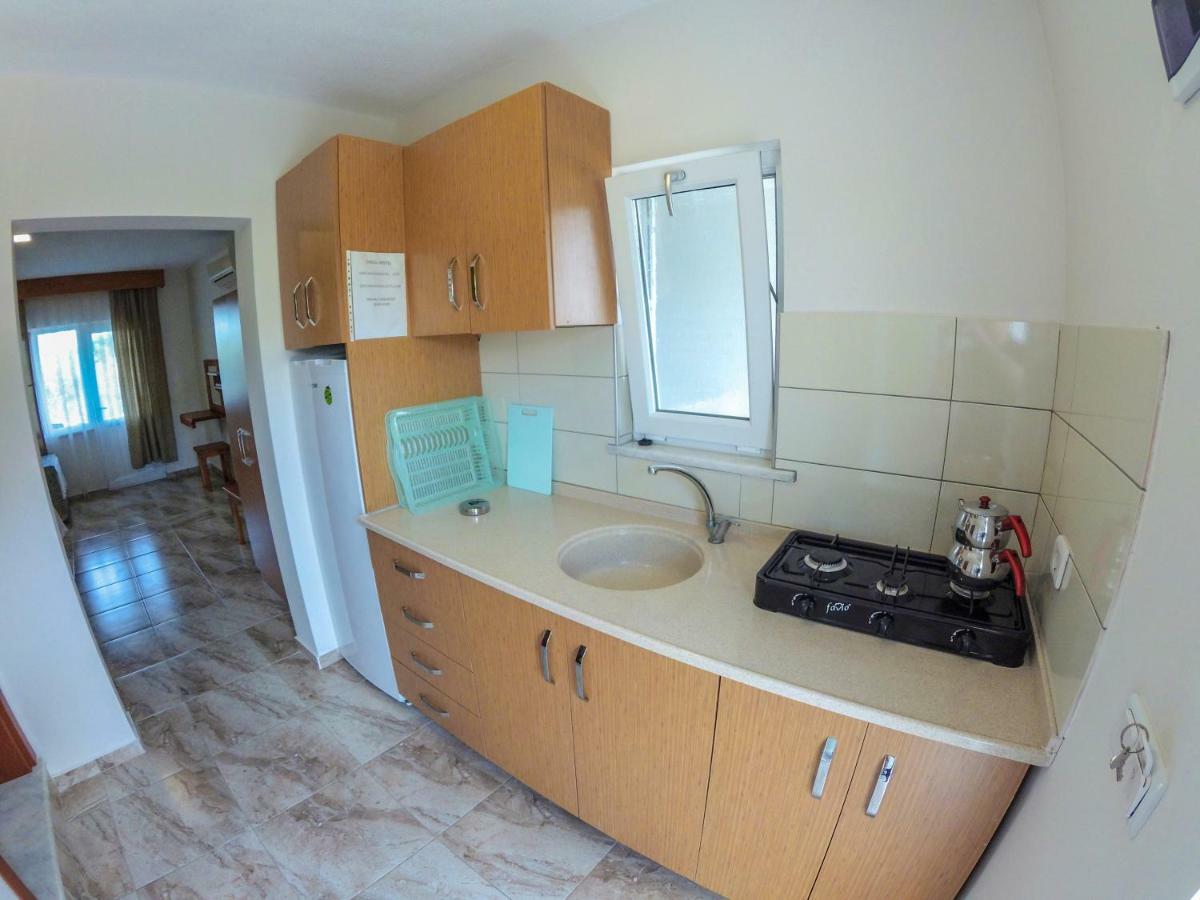 Ergul Motel Küçükkuyu Extérieur photo