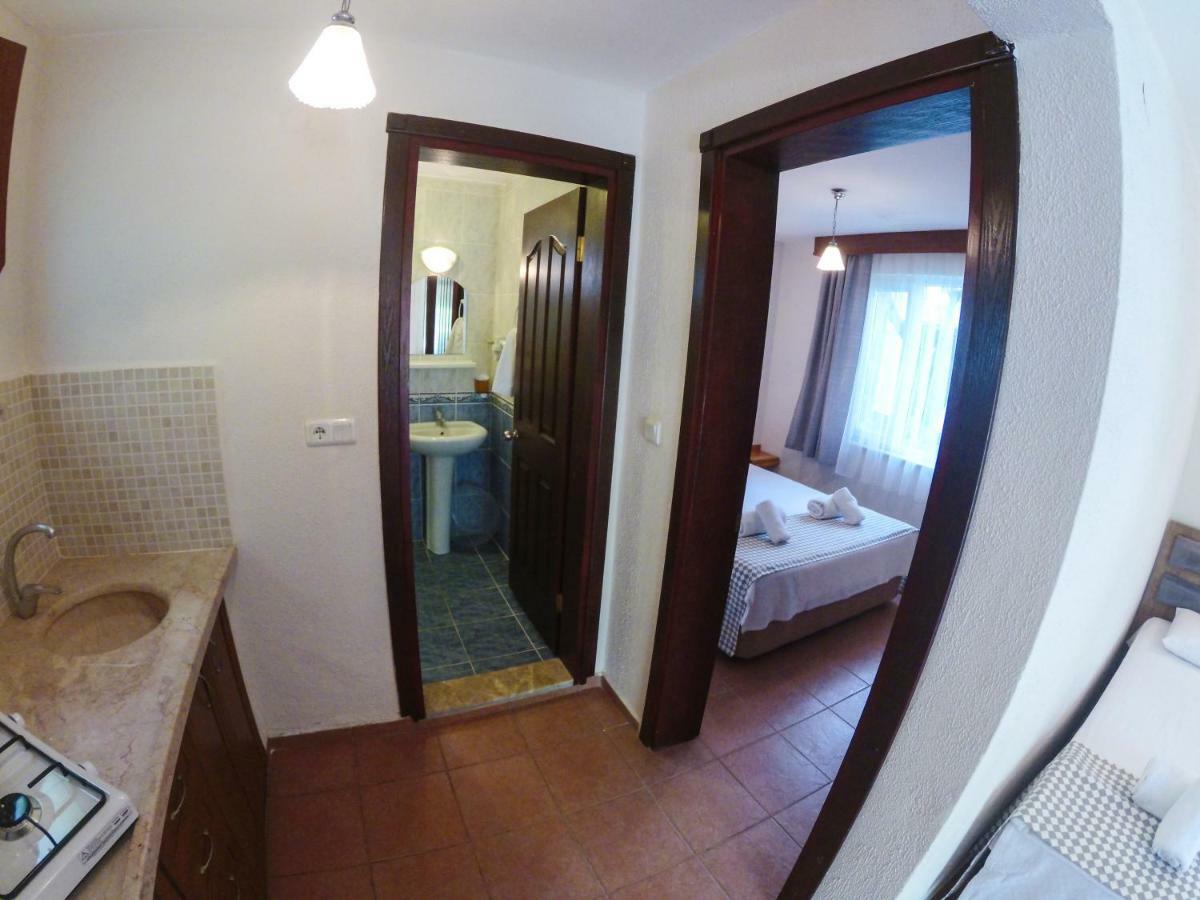Ergul Motel Küçükkuyu Extérieur photo